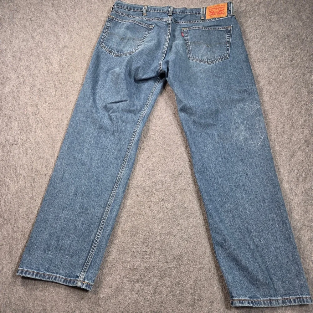 Levis 505 Regular Fit Jeans Mens 38x30 Blue Medium Wash Straight Leg Denim
